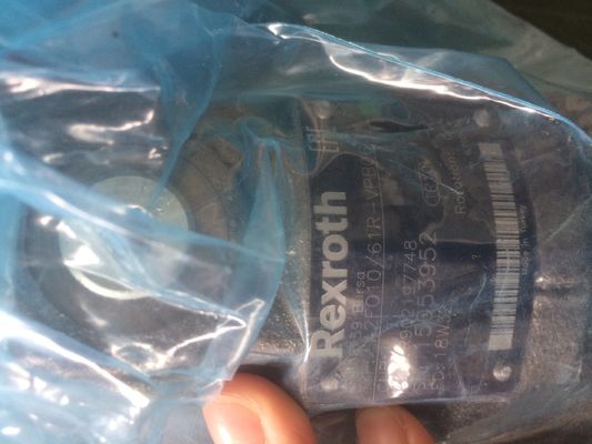 Одноцилиндровый гидравлический поршневый насос с прямым валом, для вращающегося бурения