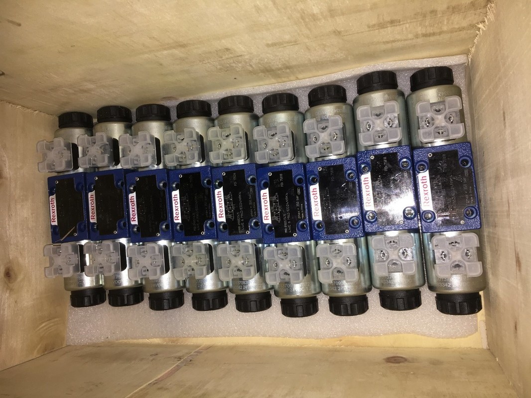 Хитачи Hpv102 Дуплексный гидравлический насос Hpv116 Hpv145 K3V112 Производительность для барабанного ролика